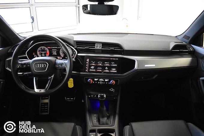AUDI Q3 SPB 35 TDI quattro S tronic Business Plus
